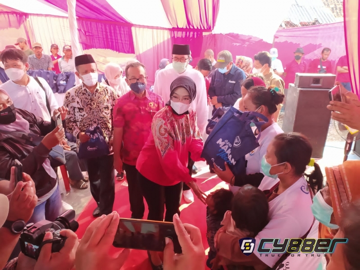 Ayu Mengikuti Kegiatan Safari Ramadhan Bersama Imron Di Kec Suranenggala
