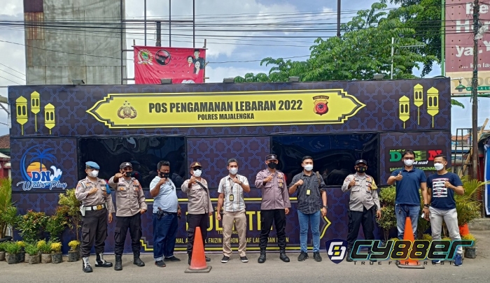 Pastikan Kehadiran Angota, Kasi Propam Polres Majalengka Cek Personil di Pos Pam 