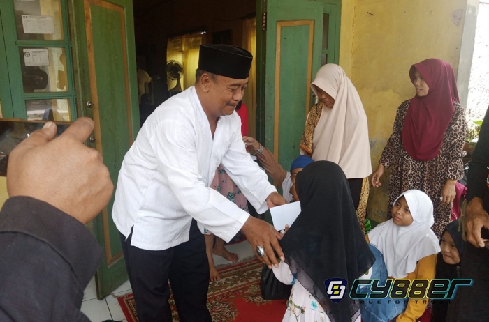 Jelang Hari Nan Fitri, Abah adol Berbagi Kasih dan Berkah Kepada Ratusan Yatim 