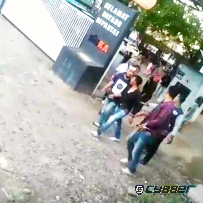 Dua Kelompok Pemuda Bentrok Diduga Rebutan Lahan Kekuasaan di Pantai Tiska Panjang