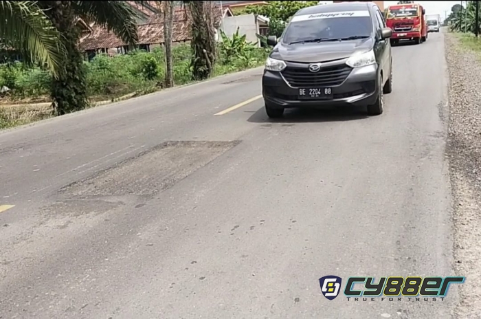 Bekas Kerukan Jalan di Jalur Lintas Timur Mesuji Terus Makan Korban