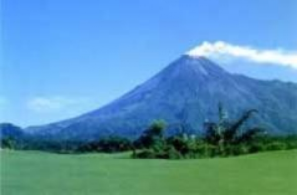 BPPTKG: Gunung Merapi, Dalam Sepekan Ini Keluarkan 82 kali Guguran Lava dan 1 Kali Awan Panas Guguran