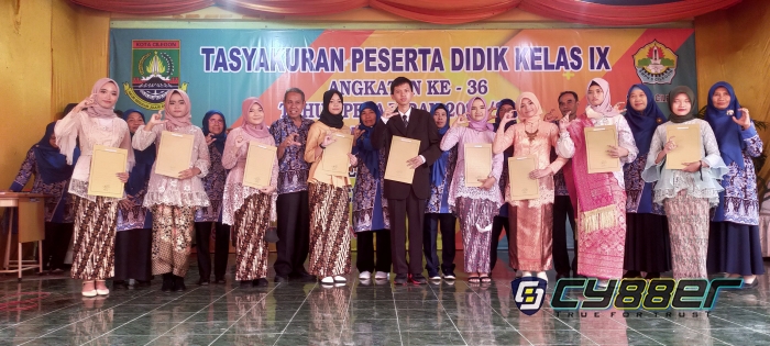 Paguyuban SMP N 5 Kota Cilegon Gelar Tasyukuran Pelepasan Siswa Didik 2021- 2022