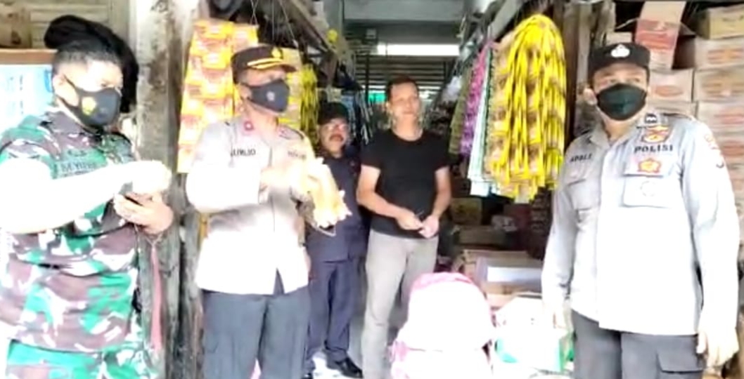 Kapolsek Cijeruk-Cigombong Bersama Tim Terpadu Gelar Operasi Pasar