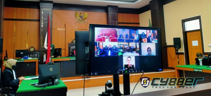 Terbukti Sebagai Aktor Kasus Perusakan Perumahan, Dosen Universitas Riau Anthony Hamzah Divonis 3 Tahun Penjara
