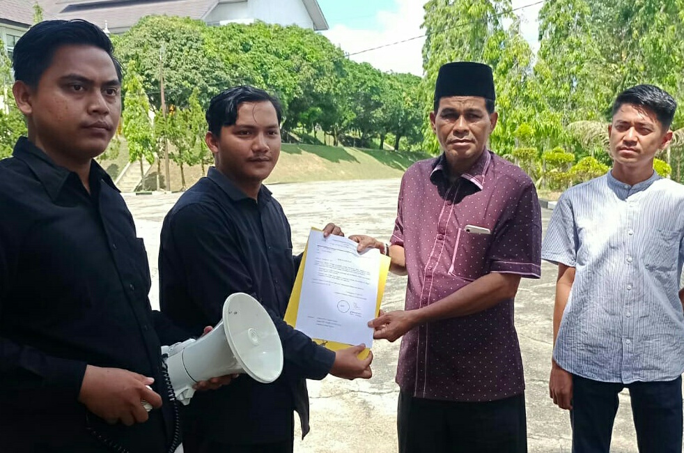 AMPK Tuding Solehudin Anggota DPRD Kuansing Merambah HPT 