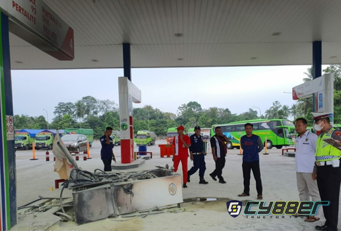 Satlantas Polres Lamsel Lakukan Olah TKP di SPBU Rest Area KM 20 B Penengahan