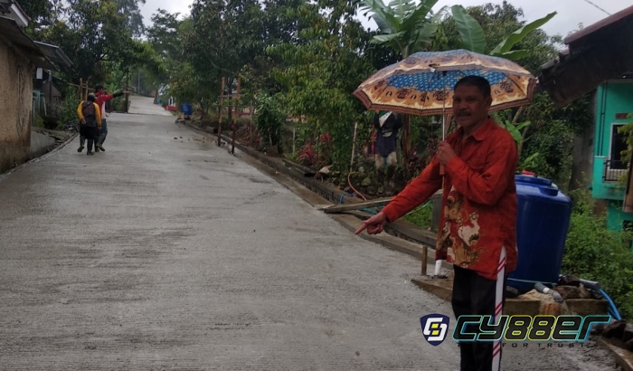 Warga Desa Campaka Mulya Bersyukur Jalan di Wilayahnya Dicor Beton