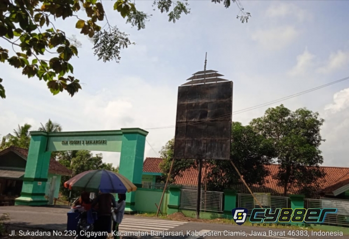 Terkait Pemasangan Billboard, Pihak Sekolah Mengaku Tak Ada Pemberitahuan, KCD Saling Lempar Saat Dikonfirmasi