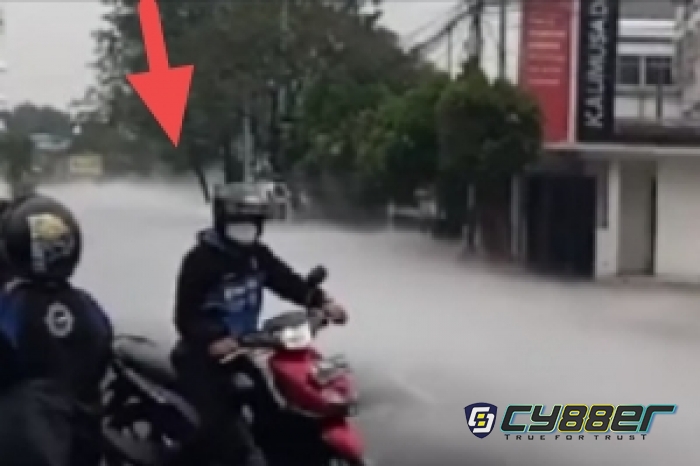 Warga Panik Gas Putih Bocor ke Jalanan Tangerang