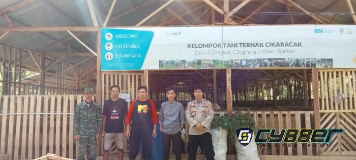 Menjelang Idul Adha Polsek Cilograng Cek Lapak Hewan Kurban Antisipasi PMK