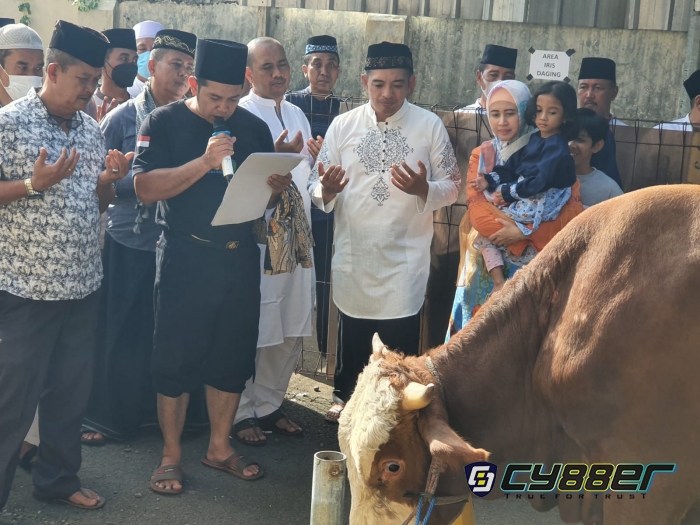 Polres Majalengka Salurkan 43 Hewan Kurban 26 Ekor Kambing di Salurkan Kepada Pondok Pesantren