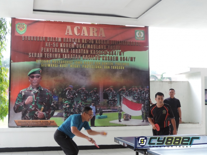 Guna Jaga Kebugaran Tubuh, Danrem 064/MY Melaksanakan Olahraga Tenis Meja