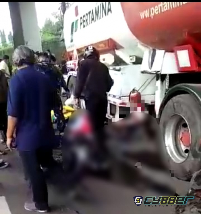 Diduga Akibat Rem Blong, Truk Tangki Pemuat BBM Hantam Banyak Kendaraan