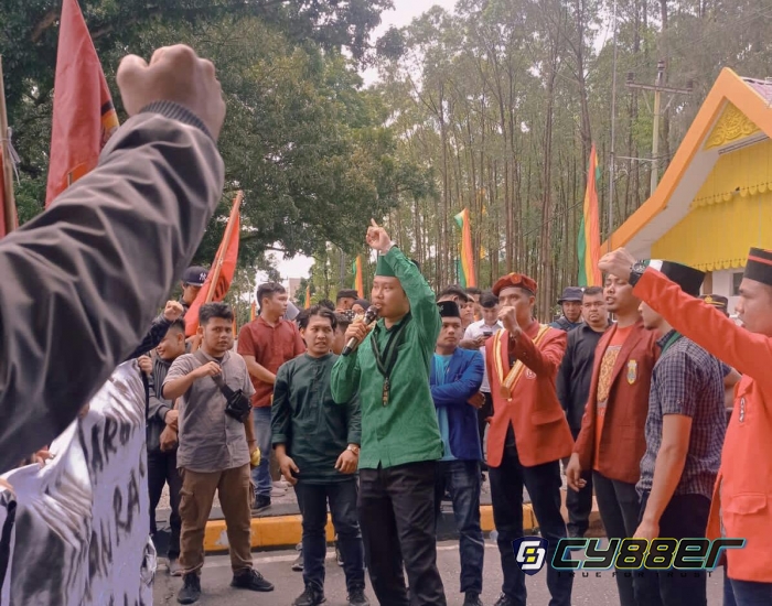 Ketum HMI MPO Pekanbaru: Pemerintah Harus Bersama Rakyat
