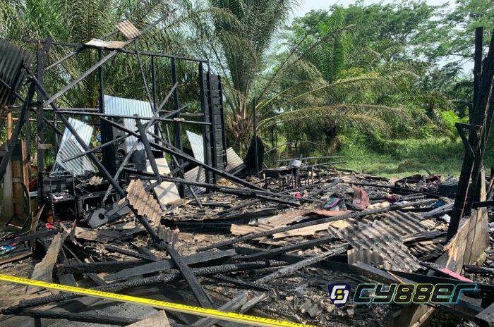 Pemilik Tak Ditempat, Rumah Rata Dilalap Si Jago Merah