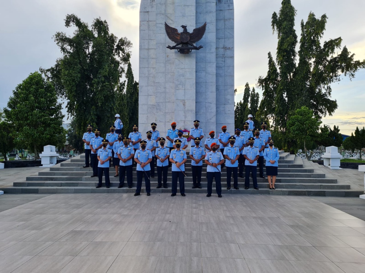 Komandan Kosek I Pimpin Ziarah Rombongan di TMP Bukit Barisan