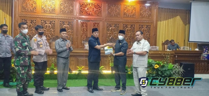 Dr. Adam,SH MH : Tunggu Konferensi Pers Besok Senin, Terkait Sikap Partai Golkar.