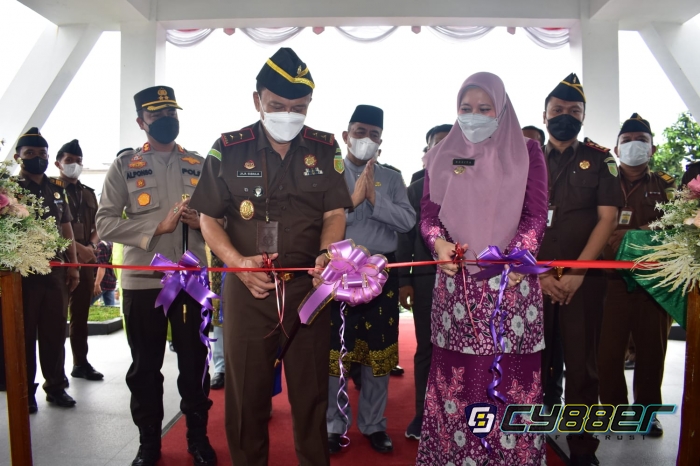 Kejati Riau Resmikan Kantor Kejaksaan Negeri Inhu Serta Balai Rehab Narkoba