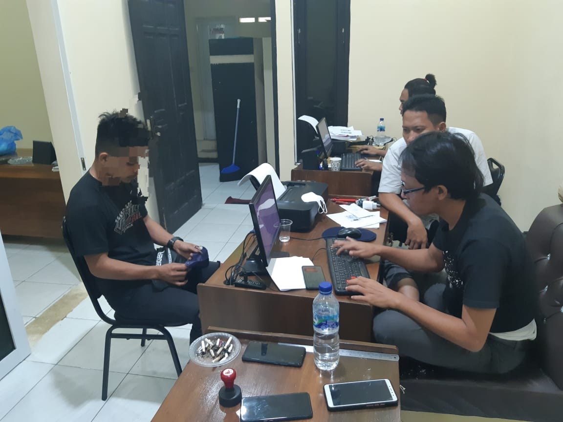 Polisi Sita Ratusan Lembar Obat Terlarang Dari Kios Seluler di Banyumas 