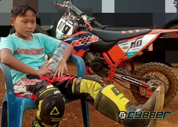 Fairuz Zahbadi si Bayi Ajaib Pembalap Kecil dari Pemalang