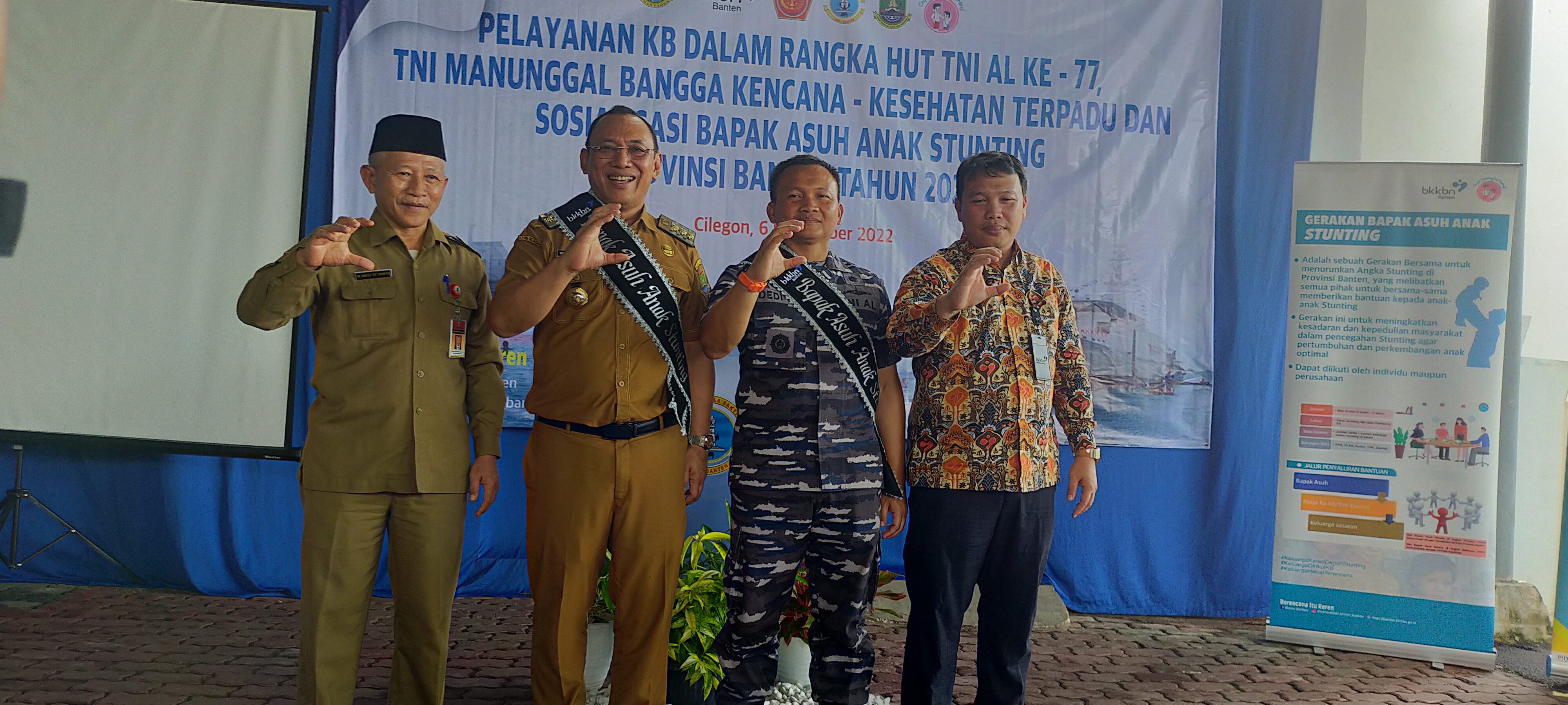 Danlanal Banten dan Walikota Cilegon Dikukuh kan Jadi Bapak Asuh Anak Stunting
