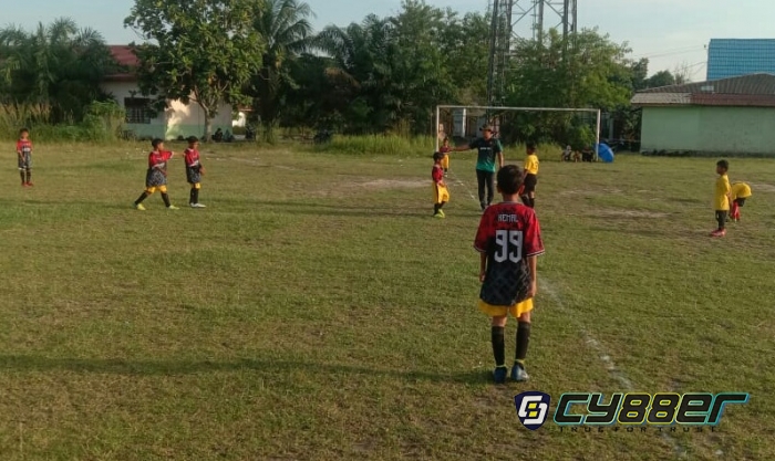 Penghulu Heri Suparjan Resmi Membuka Open Turnamen Sepakbola Mini 