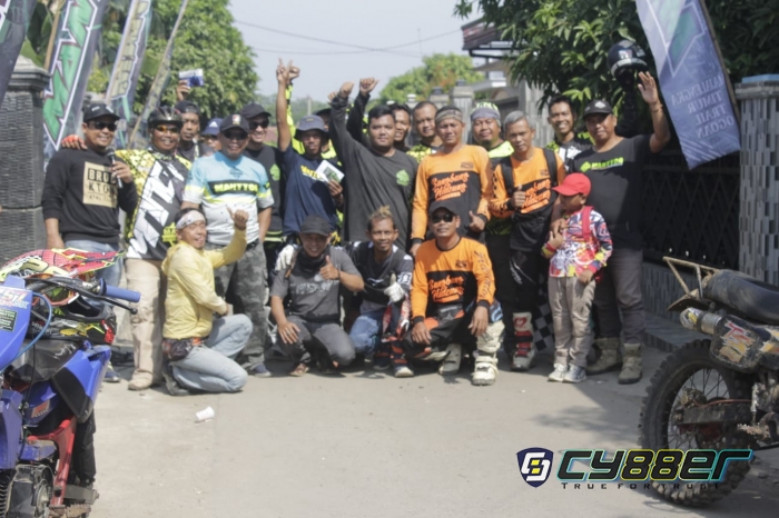 Manttog Majalengka Galang Dana Pembangunan Musholla Ar-Radhiah dan Diikuti 20 Komunitas Motor Trail