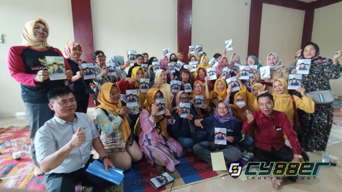 Rumah Makan "Jaka" di Penuhi Relawan H.Mohamad Saleh Asnawi.