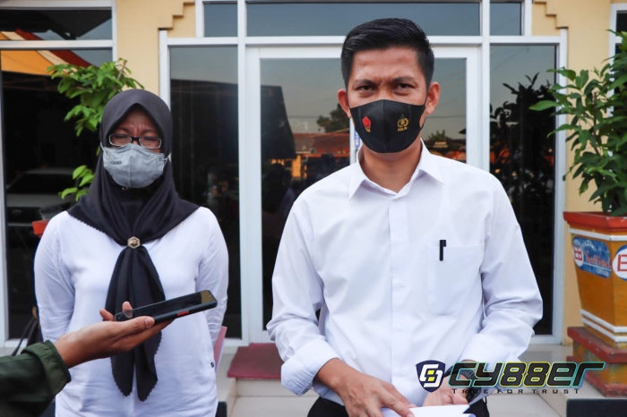 Diduga Aniaya Anak Angkat Dari Usia 2 Tahun AM di Amankan 