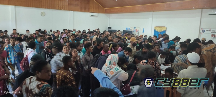 Pendaftaran Simulasi CAT BKN untuk CPNS dan PPPK, Ratusan Peserta Antre di Kantor BKPSDM
