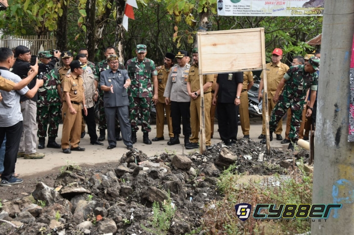 Bukti Nyata Kemanunggalan TNI dengan Rakyat, Bupati Cirebon Resmi Buka BSMSS di Desa Japurabakti