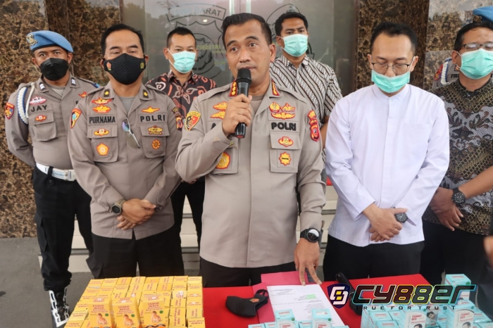 Polresta Cirebon Amankan Ratusan Obat Sirup yang Ditarik Peredarannya oleh BPOM