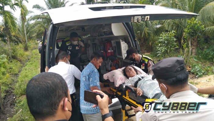 Giliran Kapolda Riau Serahkan Bantuan Untuk Riana Sianturi 