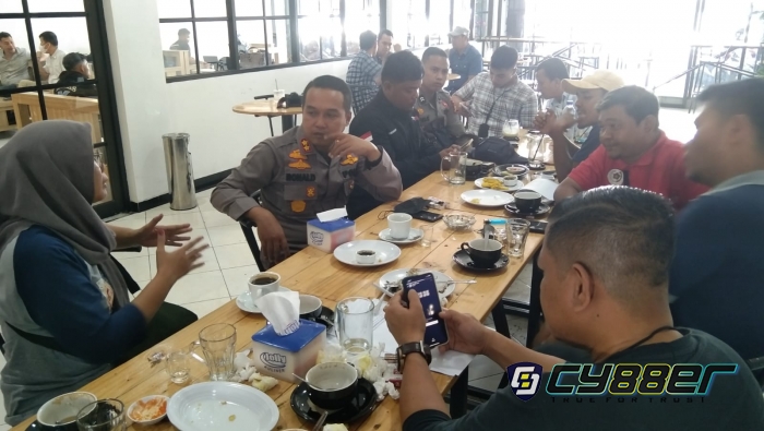 Kapolres Siak Ronald Sumaja: Kami Siap Menerima Masukan dan Kritikan dari Jurnalis