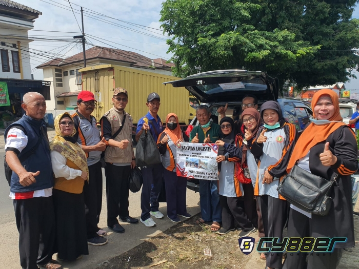 Keluarga besar PGRI Cipatat Salurkan Bantuan Kemanusiaan untuk Korban Gempa Cianjur