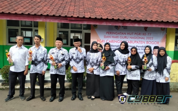 Peringatan HUT PGRI Yang Ke - 77 Dan Hari Guru Nasional Ketua PGRI Cabang Caringin Berharap Guru Honorer Segera Diangkat ASN