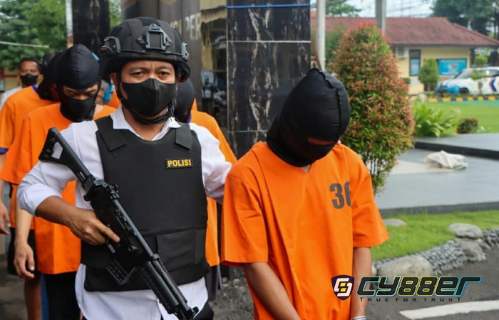 Polresta Cirebon Amankan 7 Pelaku Penganiayaan di Ciwaringin Kurang dari 24 Jam