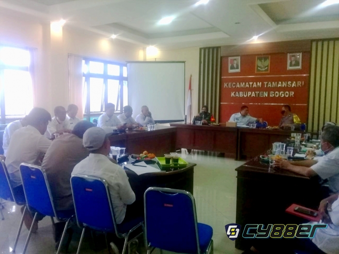 Agenda Minggon Camat Tamansari: Sinergitas Sangat Diperlukan dalam Entaskan Pembangunan