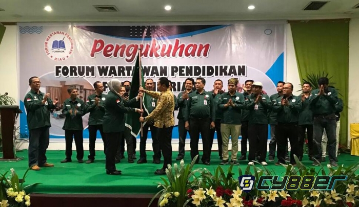 Munazlen Nazir Nahkodai Forwadik Riau Periode 2022-2025