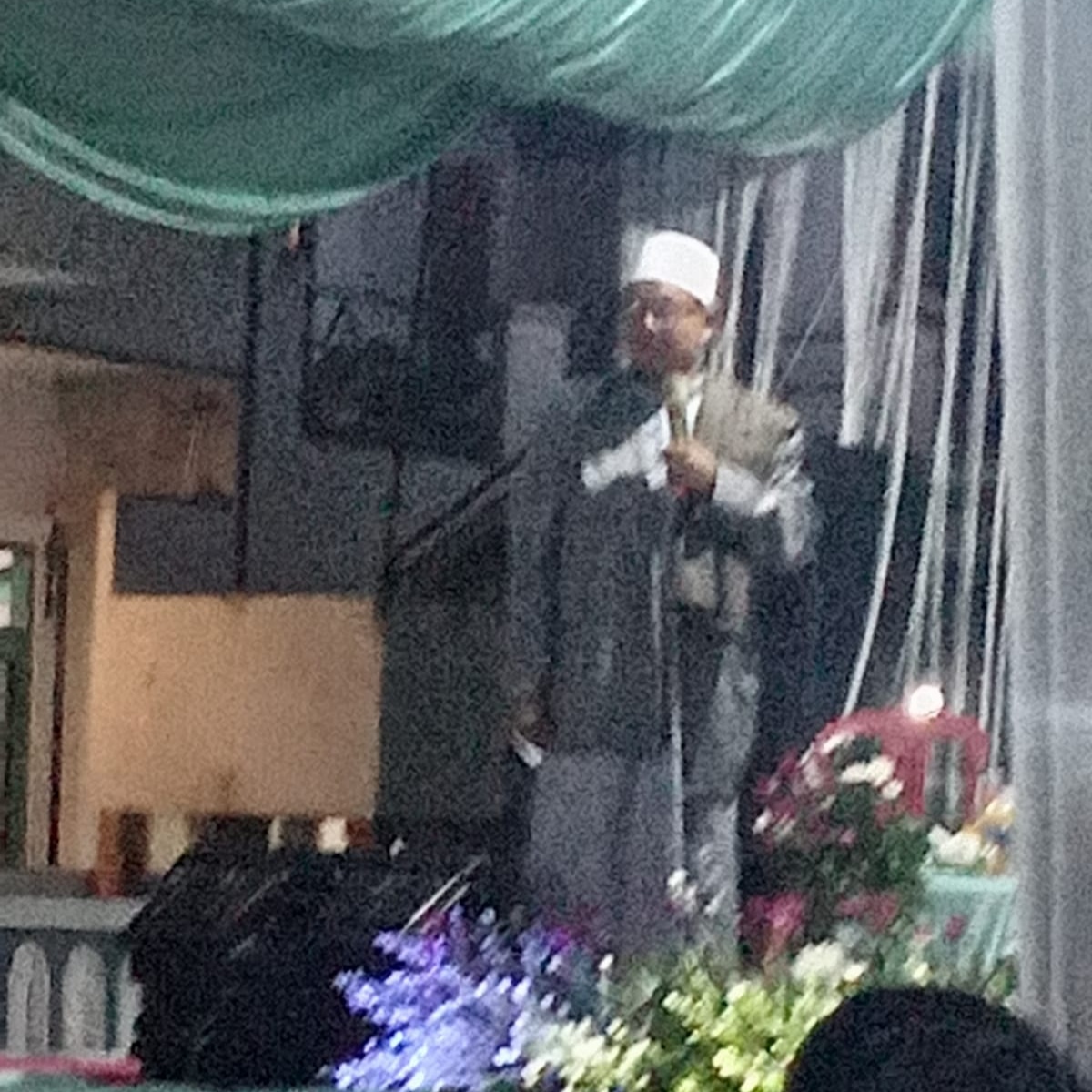 Peringatan Maulid Nabi, KH. Ujang: Umat Islam Jangan Tinggalkan Sholat dan Perbanyak Shalawat 