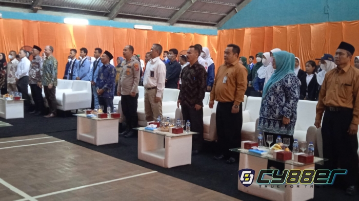 Tenaris SPIJ Berikan Donasi Ratusan Juta Rupiah Bea Siswa bagi Pelajar Berprestasi di Kota Cilegon