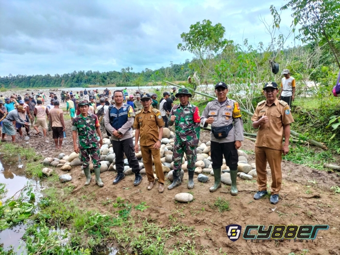 Terdesak Kebutuhan Pokok yang Kian Mahal, Warga Luas Swadaya Perbaiki Irigasi Pesawahan 