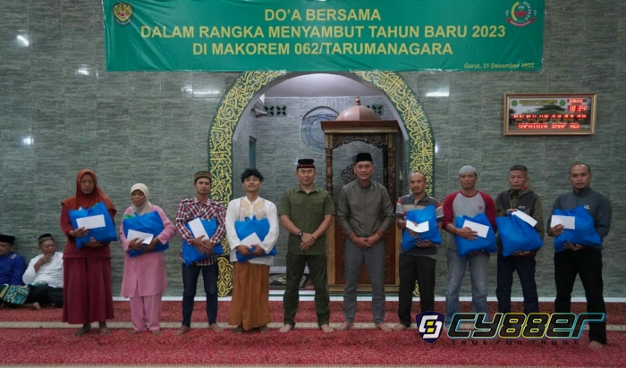 Sambut Tahun Baru 2023, KOREM 062/TN Gelar Doa Bersama dan Pemberian Bingkisan Untuk Warga Sekitar