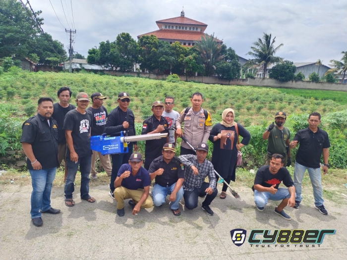Kekompakan Bhabinkamtibmas, Kades dan Perangkat Desa Rengasdengklok Selatan Patut Diapresiasi