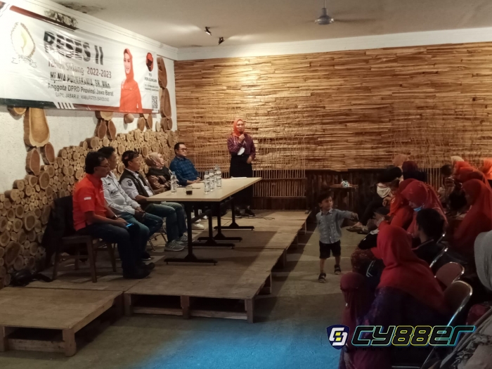 Legislator PDI-P Nia Purnakania, Komitmen Berjuang Untuk Kemakmuran Rakyat