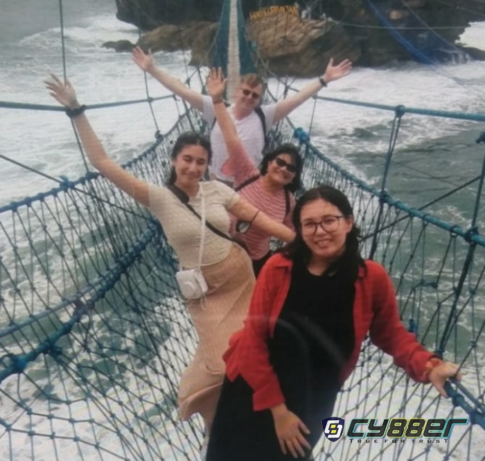 Asiknya Nikmati Destinasi Pantai Timang