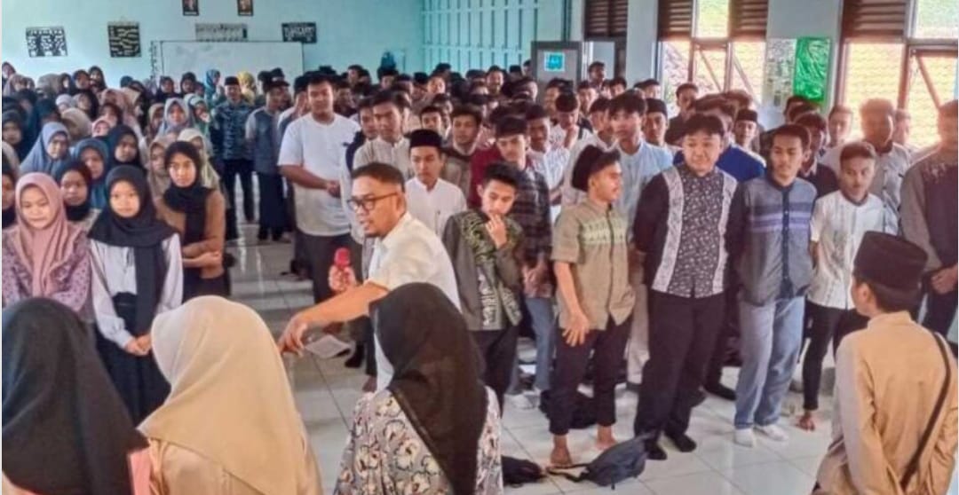 Tangkal Berita Hoaks dan Edukasi Literasi, PWI KBB Sasar Pelajar MA dalam Pesantren Jurnalistik