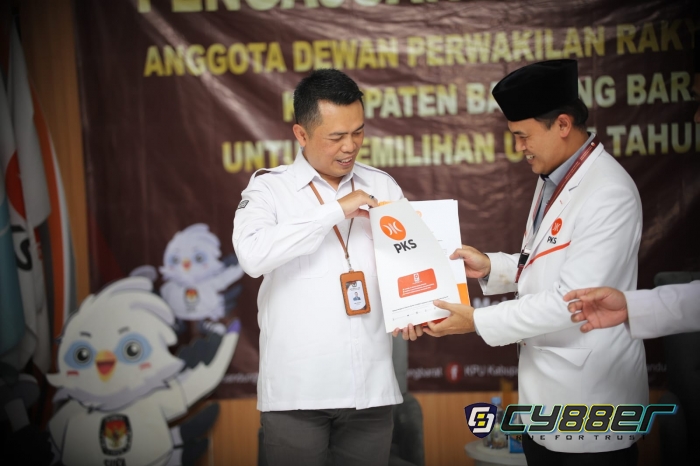 Sesuai No Urut Partai, PKS Partai Pertama Yang Mendaftarkan Bacaleg ke KPUD KBB 