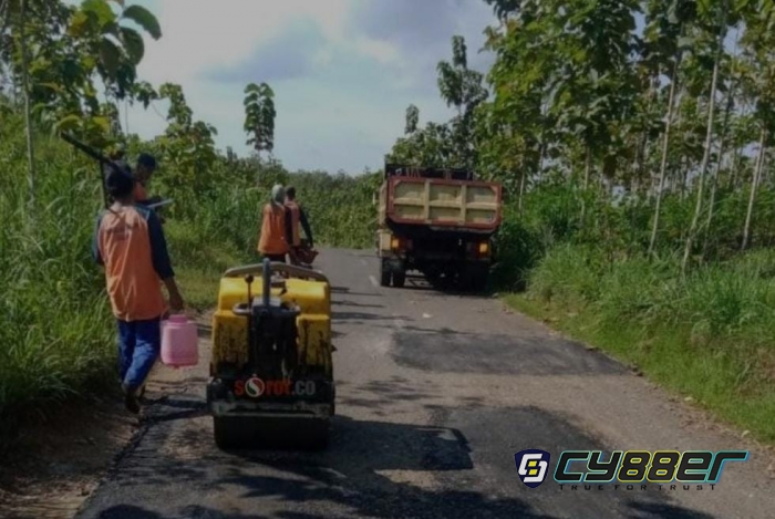 Warga Masyarakat Sangat Mengeluh Dengan Jalan Rusak Meluas Bupati Segera Bertindak Tegas